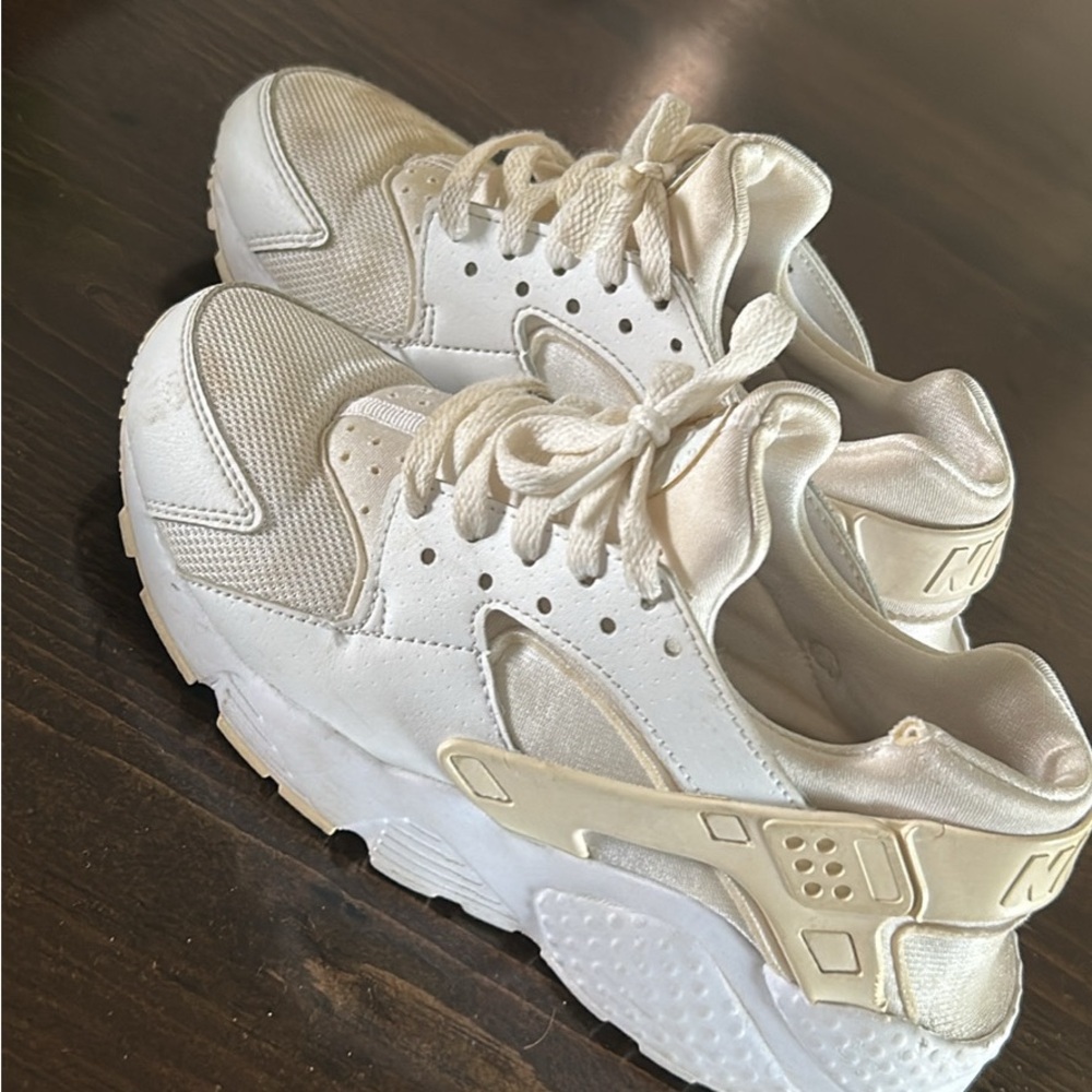Nike huarache women’s